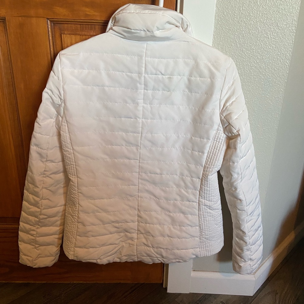 Women’s Winter Jacket-Small - image 4